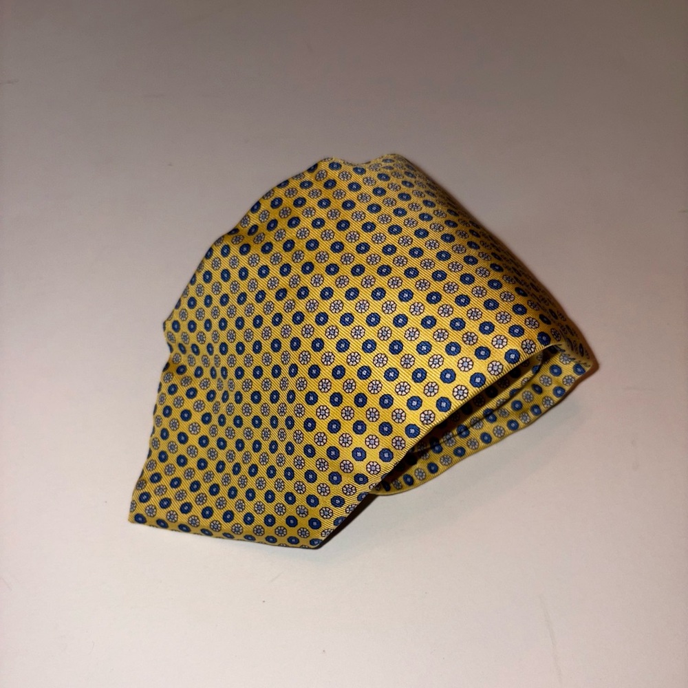 Brooks Brothers 346 Yellow Tie geometric floral pattern Pure Silk